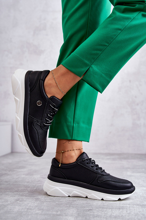 Dámske čierne športové topánky v Camrose.