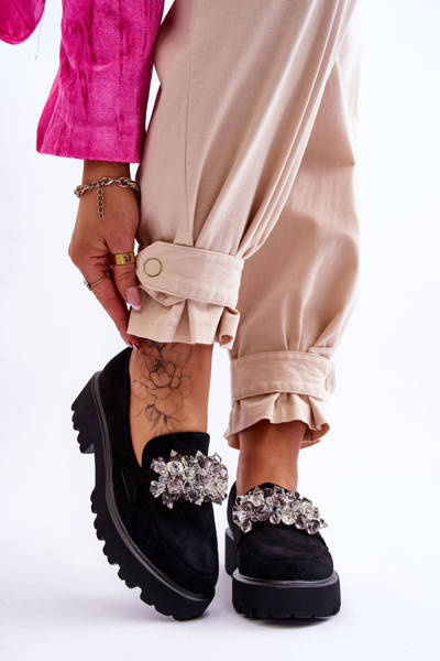 Dámske čierne mokasíry s čiernymi dekoráciami Breda