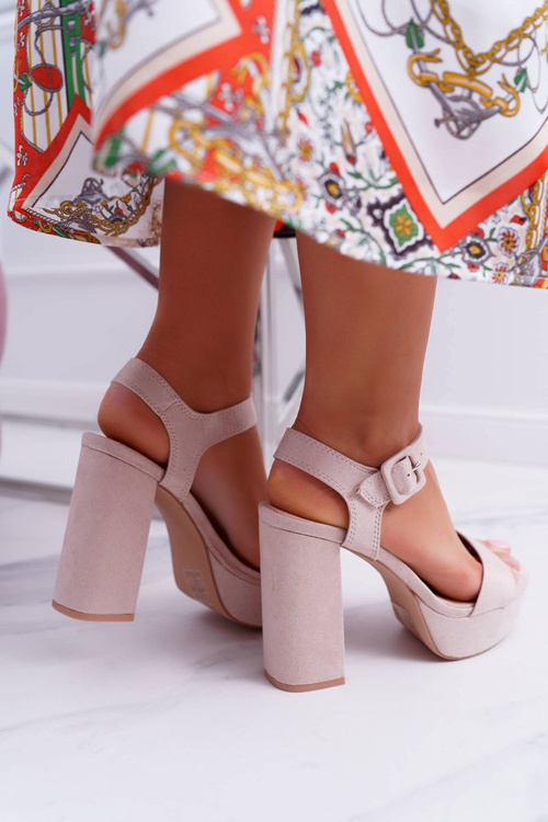 Dámske sandále na poštovej platforme béžové lamóny