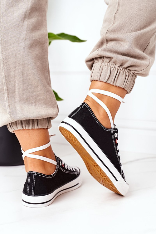 Dámske klasické čierne tenisky s bielym podrážkou Ecoma