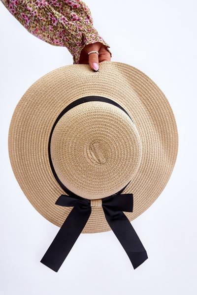 Klasický dámský klobouk s mašlí béžove