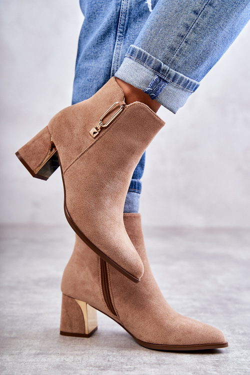 semišové boty na sloupku s ozdobou béžove Erine