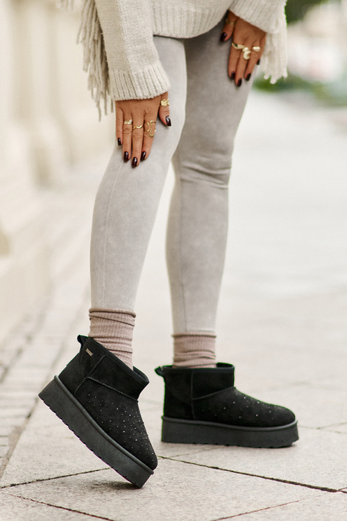 Snehule so zdobením na platforme Big Star OO274A105 čierne