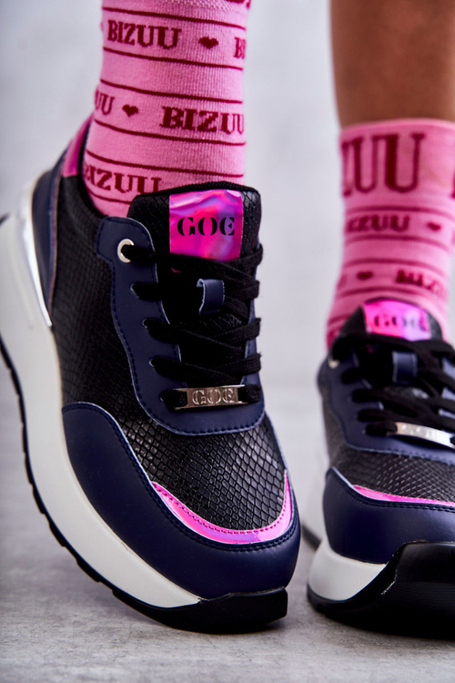 Dámske športové topánky na Goe KK2N4081 Čierna a námornícka modrá