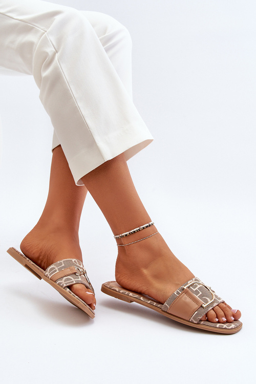 Lesklé Dámske Papuče S Ozdobou Hnedé Taleci