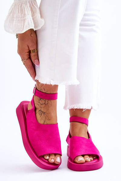 Pohodlné dámské sandály na platformě Fuchsié Rubie