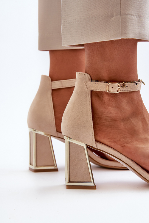 Sandály zamšové na podpadku běžové Pholia