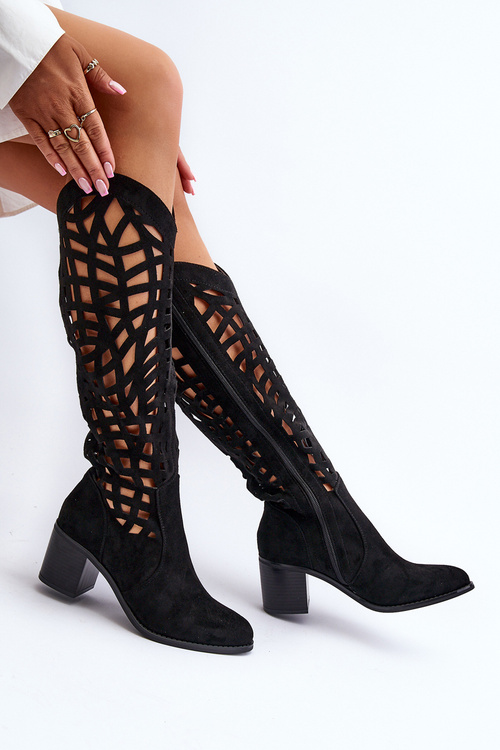 Čierne čižmy s otvoreným vzorom na opätku Pinkema