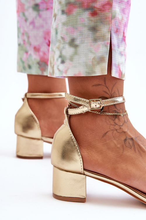 Kožené sandále s vysokým obsahom sandálov Smooth Golden Inšpirujú ma!