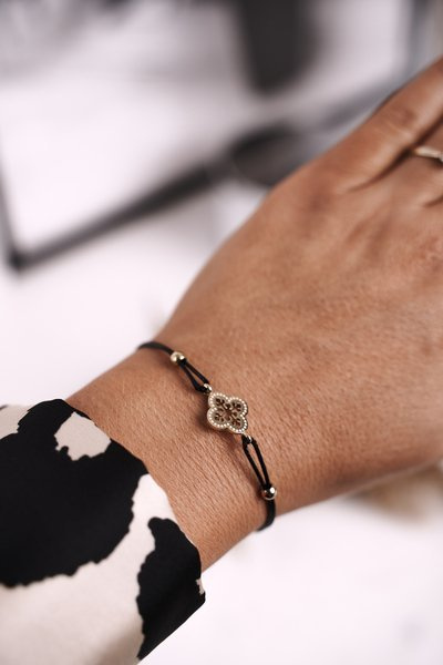 Zlatý náramok čierny čierny strun Truelove