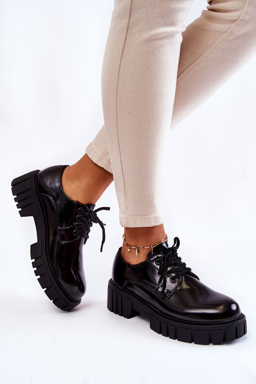 Módne lakované topánky la.fi 210013b-nl čierna