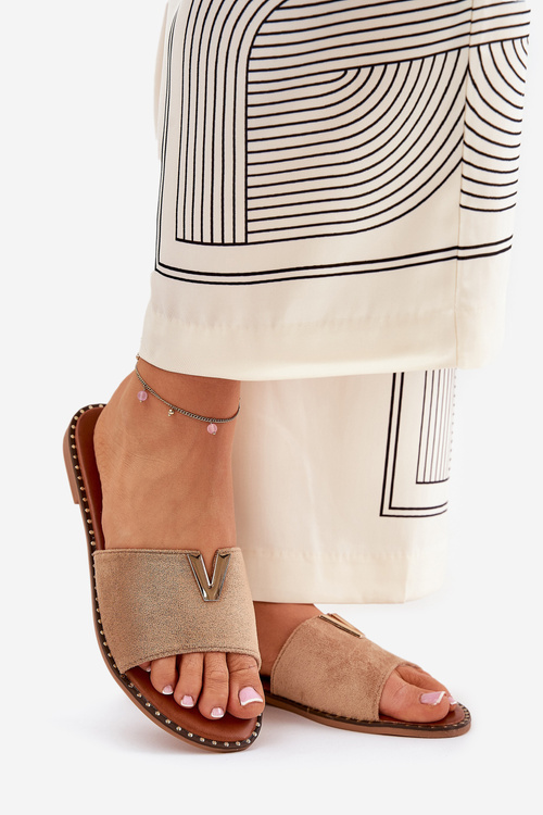 Dámske Sandále Na Plošnom Opätku S Dekoratívnymi Detailami Khaki Saliena