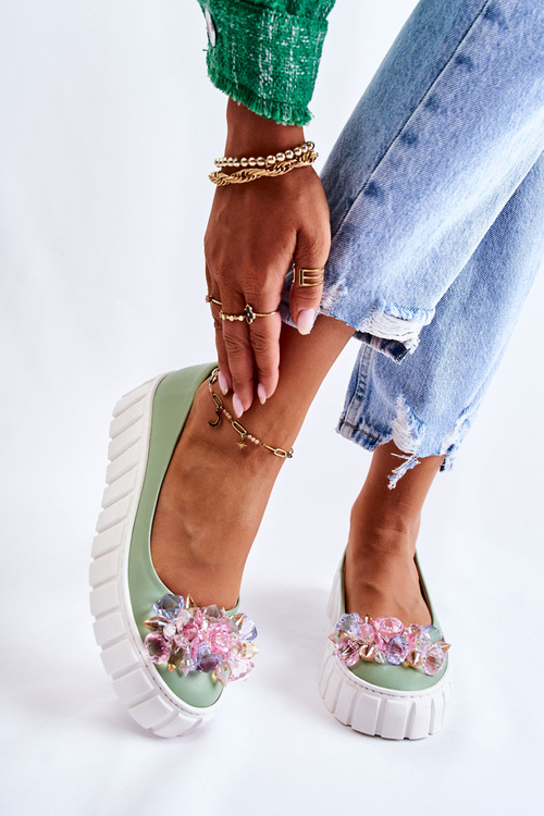 Kožené baleríny na plošine s farebnou zelenou dekoráciou Ladette