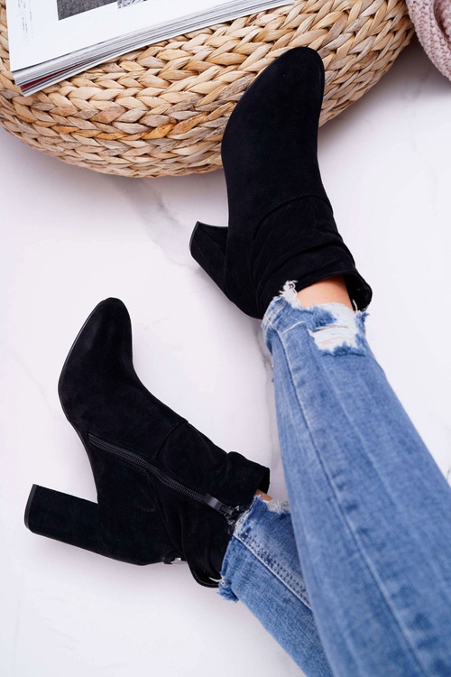 Dámske topánky na čiernom GREBBOND Suede Post