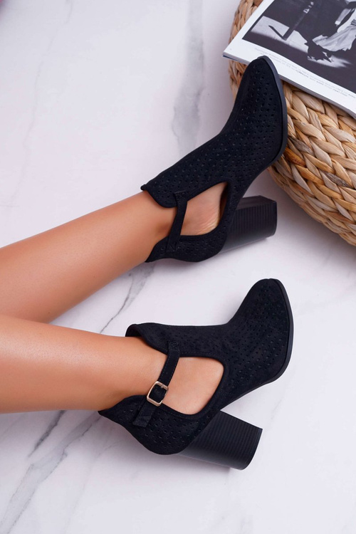 Dámské Kotníkové Boty Na Podpatku S Výřezy Černé GoodDay