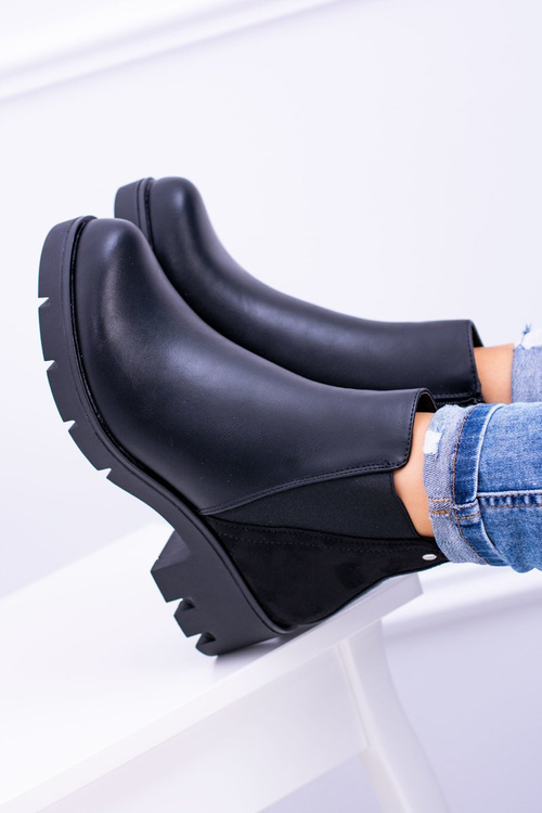 Černé ploché zahřřené boty Murcio