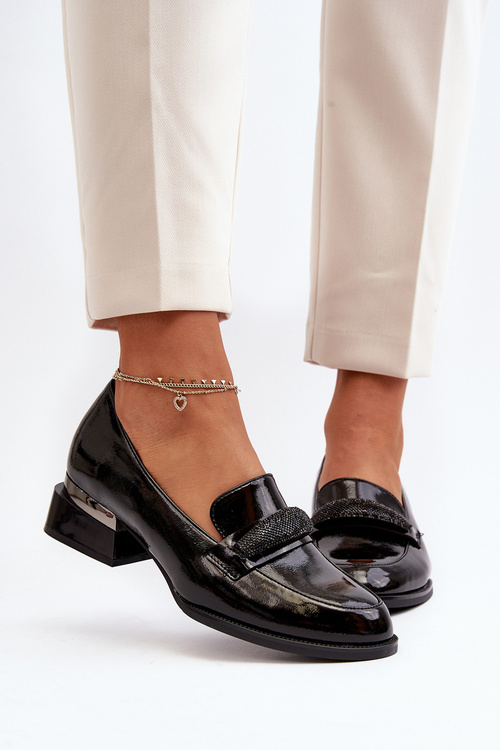 Dámske lesklé topánky s nízkym podpätkom béžové Marilni