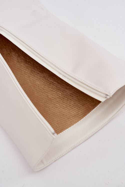 Zateplené kozačky na jehlovém podpatku s ohrnutým svrškem bílé Tamonia