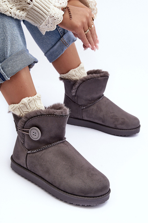 Izolované dámske snehové topánky s dekoráciou šedý sirol