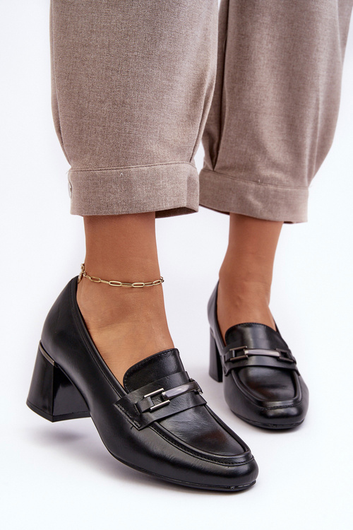 Kožené lodičky na špičce černé Idona