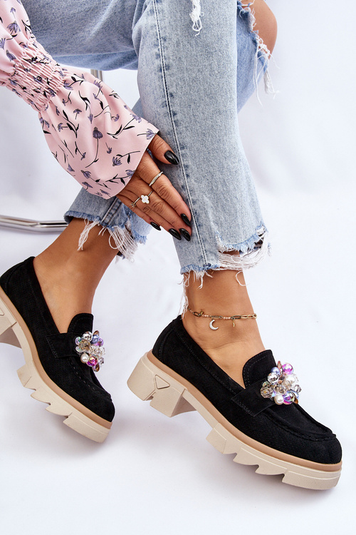 Dámske mokasíny s čiernymi dekoráciami ISSAC