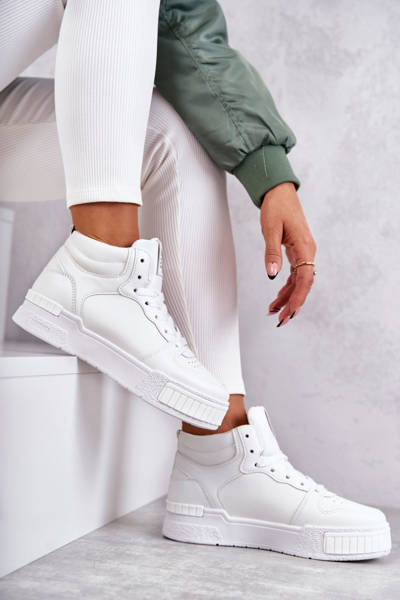 Dámská vysoká sportovní obuv bílá Trisa