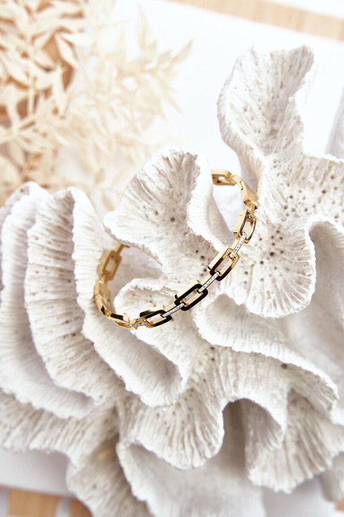 Dámsky náramok zdobený zlatými zirkónmi