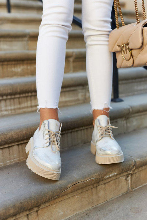 Topánky na masívnom podrážke Nicole 2701/004 Biele a zlato