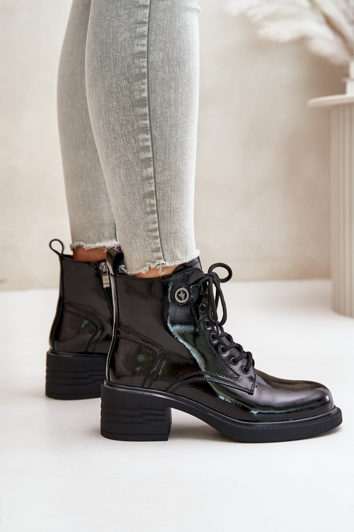 Kožené Lakované Botky Na Klíně Zateplené D&A JC42-78 Černé