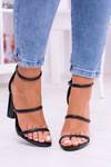 Lu Boo Black Sandals na Lissa Post