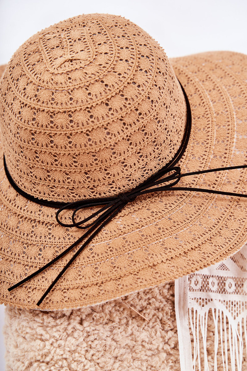 Dámská prolamovaná čepice hnědá Elif