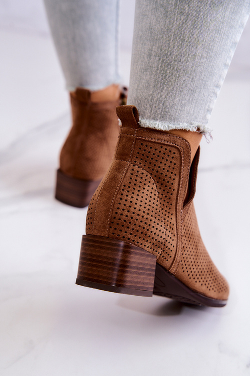 Semišové topánky s hnedou karitou výrezy