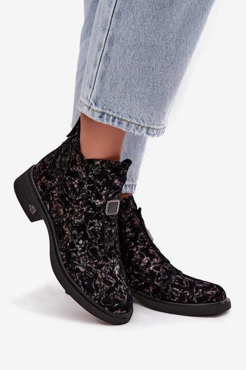 Kotníková obuv z přírodního semiše na nízkém podpatku D&A CR52-713 Černo-hnědé