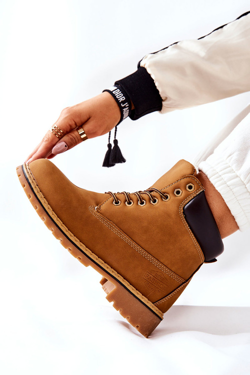 Tmavom -tone Cush izolované topánky