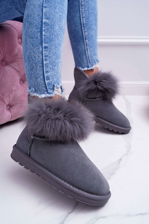 Dámske snehové topánky izolované s kožušinovou šedou memento