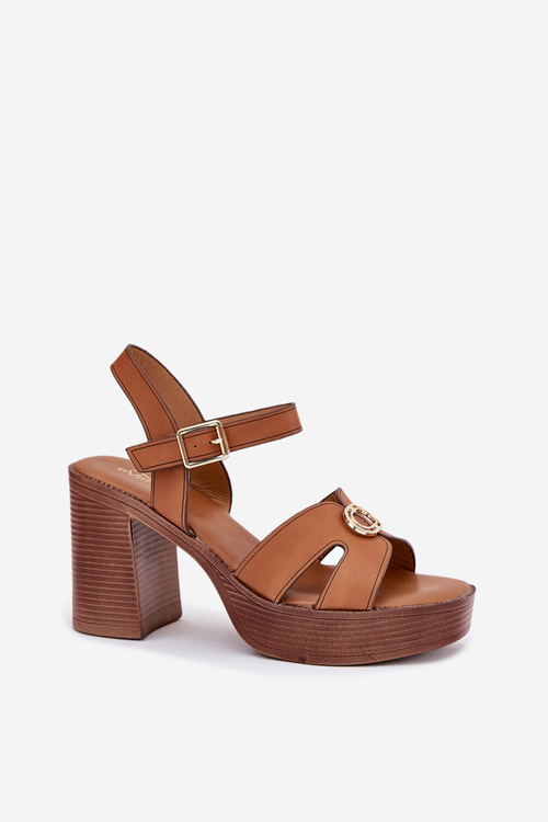 Dámske Sandále Na Podpätku S Zlatou Dekoráciou Camel Nusorilis