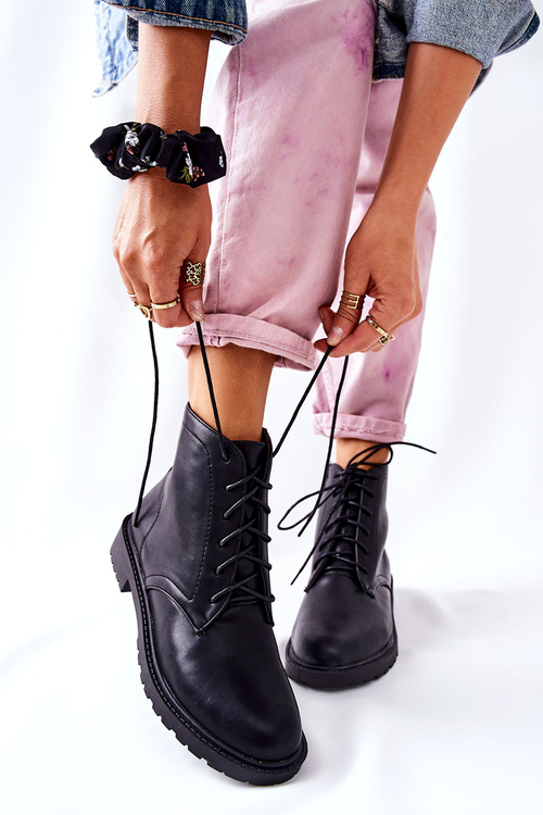 Klasické kožené čierne topánky melómy