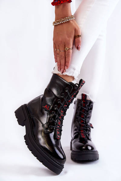 Maľované izolované topánky la.fi 250054b-la čierne