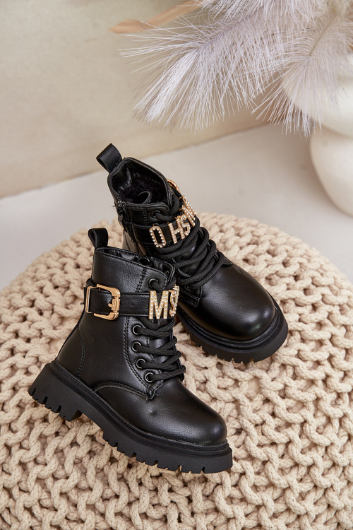 Dievčenské boty z eko kože zateplené s ozdobným pásikom čierne Gilian