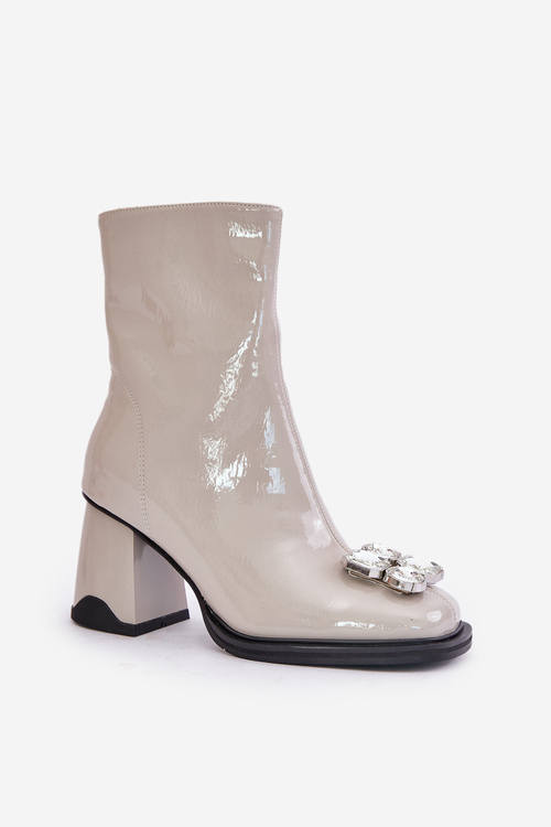 Lakované Dámské Boty Na Podpatku S Dekorací MR880-019 Světle Šedé D&A