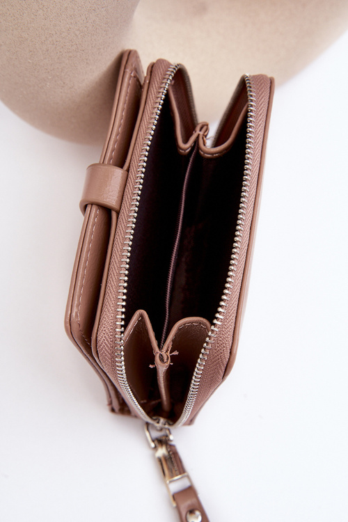 Dámská lakovaná peněženka z ekokože béžová Zalirna