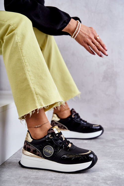 Dámská sportovní obuv na klínku GOE KK2N4085 černé