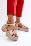 Dámske kožené sandále s zlatou ozdobou béžové Vinceza 7910