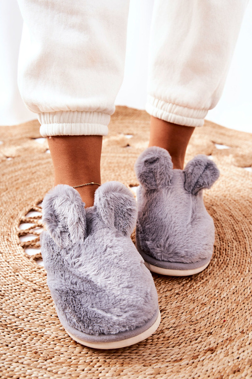 Kožušinové patrí so šedými uši