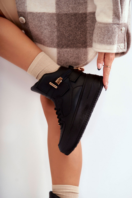 Dámska izolovaná vysoké športové topánky čierna Lexa