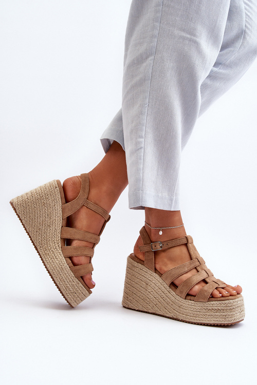 Hnedé sandále na klinu s pletením Gnosis