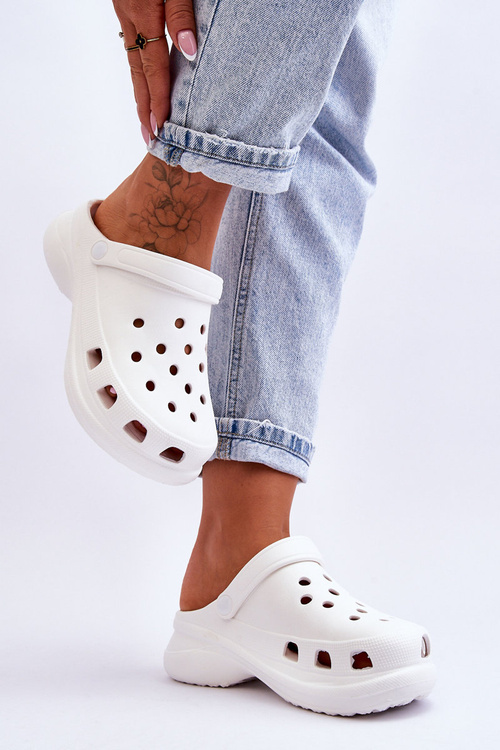 Pěnové Sandály Crocs Na Robustní Podrážce Bíle Katniss