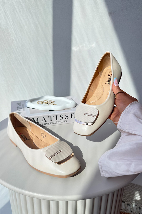 Dámske Baletky Z Ekokože S Ozdobou Beige Edoslli