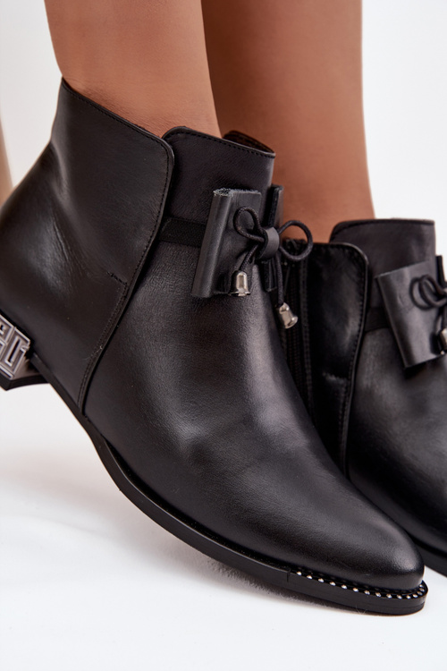 Dámské kotníkové boty z pravé kůže na nízkém podpatku Zazoo 1396 Černé