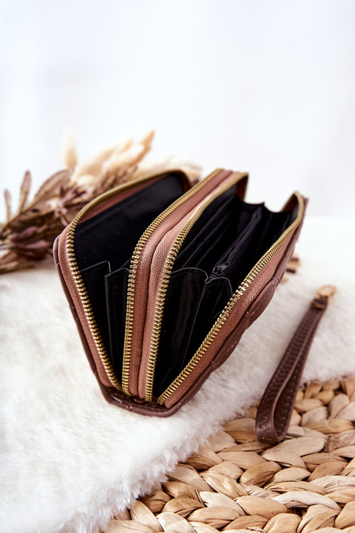 Veľká prešívaná peňaženka na zipsu Cappucino